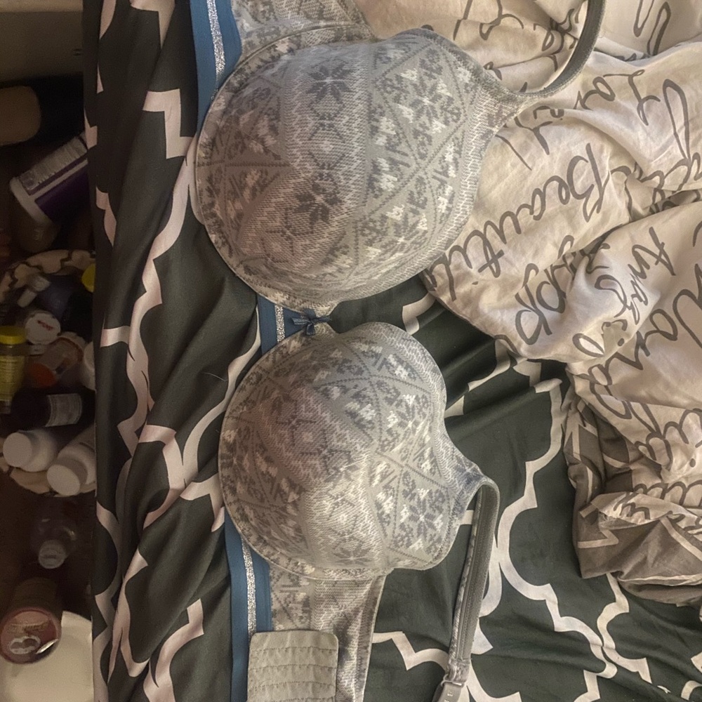T shirt bra by cacique